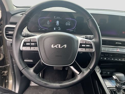 Used 2025 Kia Telluride S AWD/4WD image 11