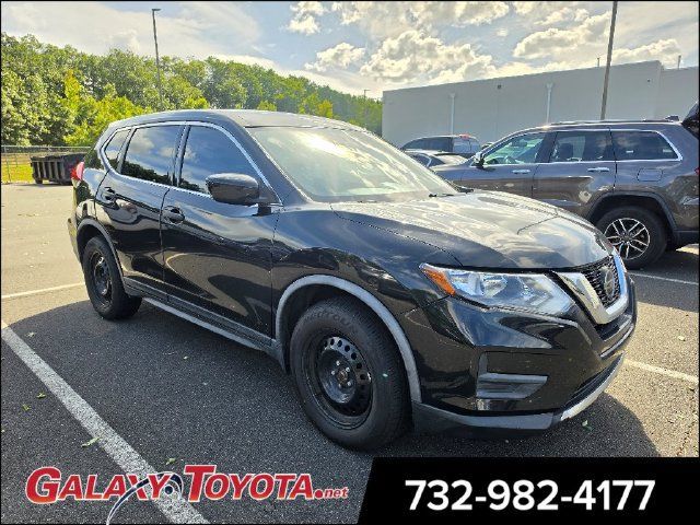 Used 2019 Nissan Rogue S AWD/4WD image 1