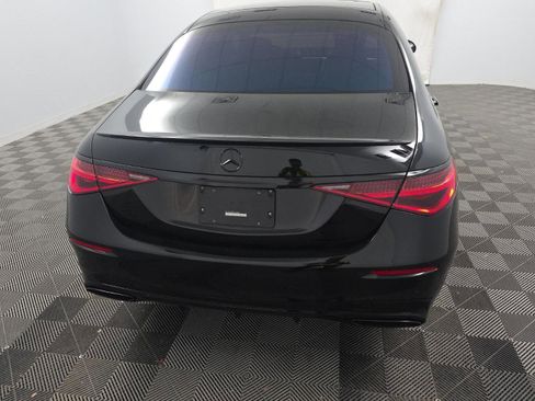 Used 2022 Mercedes-Benz S 500 4MATIC w/ AMG Line Package image 7