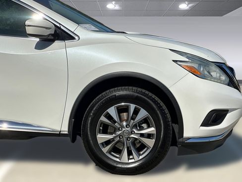 Used 2016 Nissan Murano SV AWD/4WD image 34
