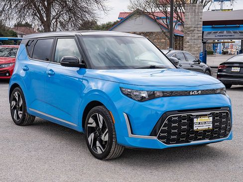 Used 2023 Kia Soul GT-Line image 3