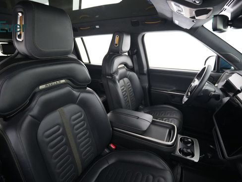 Used 2024 Rivian R1S Adventure AWD/4WD image 22