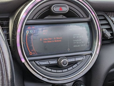 Used 2018 MINI Cooper S image 14