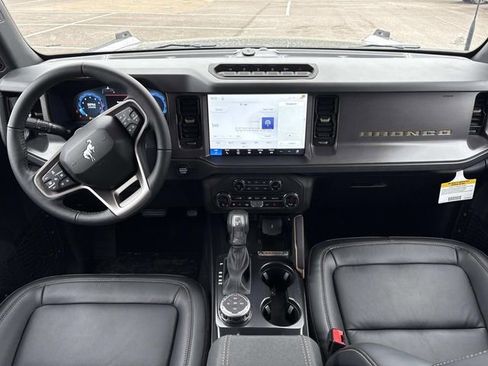 New 2026 Ford Bronco Badlands image 15