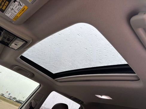 Used 2023 Toyota 4Runner Limited image 15