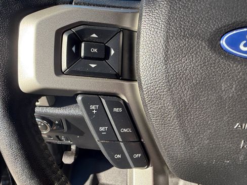 Used 2017 Ford F250 Lariat w/ Lariat Ultimate Package image 17