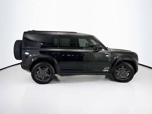 Certified 2023 Land Rover Defender 110 X-Dynamic SE AWD/4WD image 4