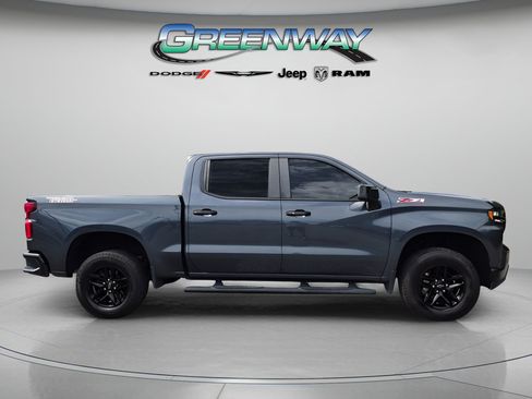 Used 2021 Chevrolet Silverado 1500 LT Trail Boss w/ Convenience Package II AWD/4WD image 4