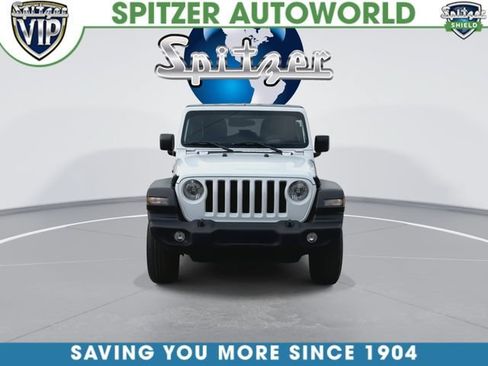 Used 2022 Jeep Wrangler Unlimited Sport AWD/4WD image 3