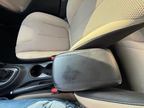 Used 2016 Dodge Dart SXT image 34