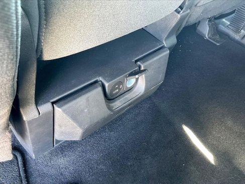 Used 2023 Ford F150 XLT image 15