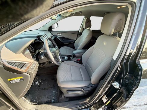 Used 2017 Hyundai Santa Fe Sport image 22