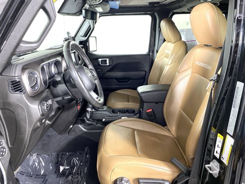 Used 2020 Jeep Gladiator Rubicon AWD/4WD image 15
