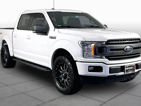 Used 2018 Ford F150 XLT w/ Equipment Group 302A Luxury image 3