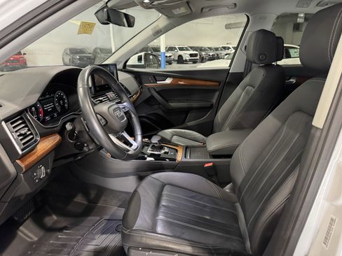 Used 2021 Audi Q5 Premium Plus w/ Premium Plus Package image 27