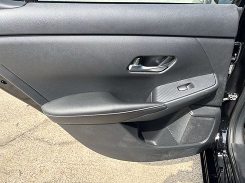 Used 2023 Nissan Sentra SV FWD image 22
