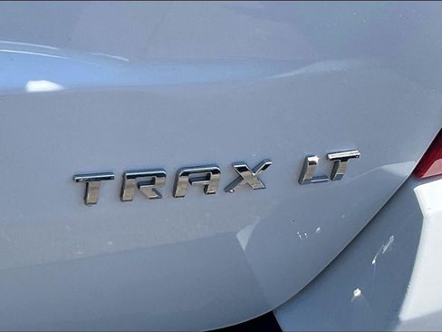 Used 2016 Chevrolet Trax LT w/ LT Convenience Package FWD image 23