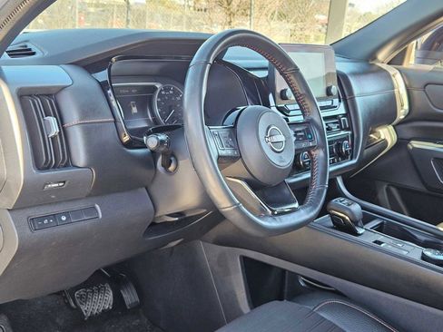 Used 2023 Nissan Pathfinder Rock Creek image 2