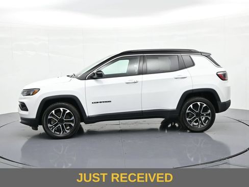 Used 2023 Jeep Compass Limited AWD/4WD image 9