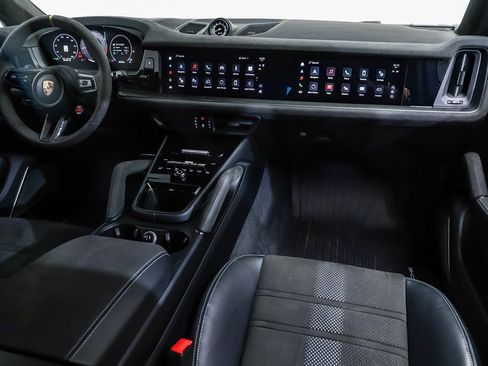 Used 2024 Porsche Cayenne Turbo GT image 7