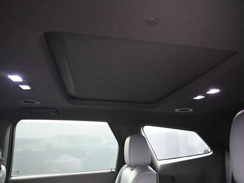 Used 2024 Buick Enclave Essence w/ Experience Buick Package FWD image 20