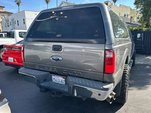 Used 2013 Ford F250 Lariat w/ Lariat Ultimate Pkg image 4