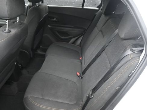 Used 2018 Chevrolet Trax LS FWD image 19