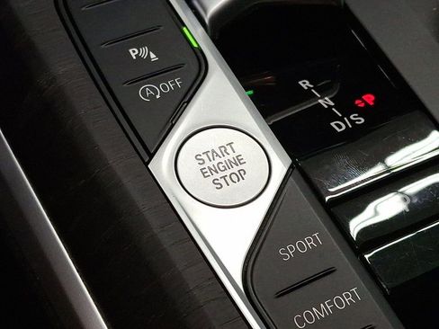 Used 2024 BMW 330i xDrive Sedan image 25