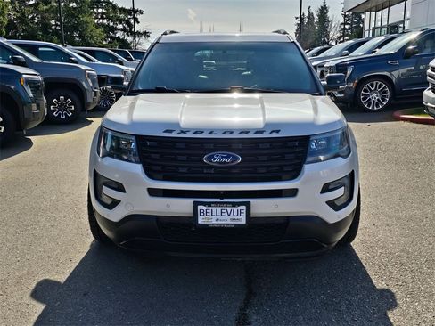 Used 2016 Ford Explorer Sport w/ Equipment Group 401A image 8