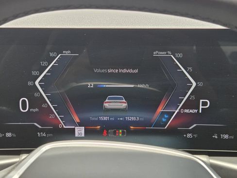 Used 2025 BMW i4 xDrive40i AWD/4WD image 16