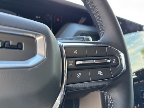 New 2026 GMC Yukon Denali AWD/4WD image 21