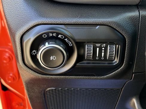 Used 2018 Jeep Wrangler Rubicon image 26