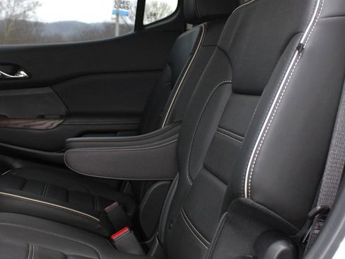 Used 2021 GMC Acadia Denali w/ Denali Technology Package image 19