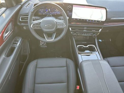 Used 2025 Chevrolet Traverse Z71 w/ Enhanced Driving Package image 21