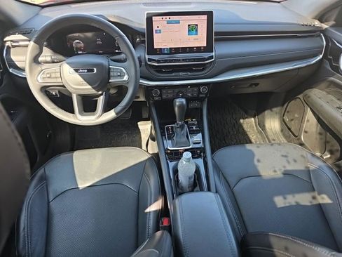 Used 2023 Jeep Compass High Altitude AWD/4WD image 8