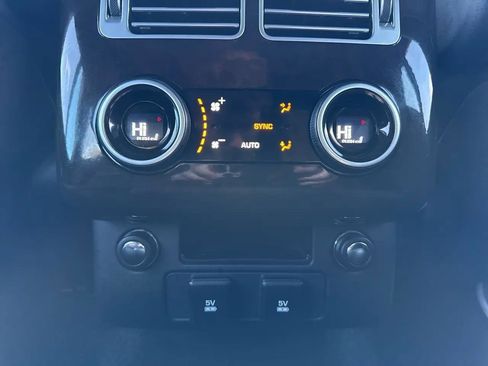 Used 2020 Land Rover Range Rover HSE image 38