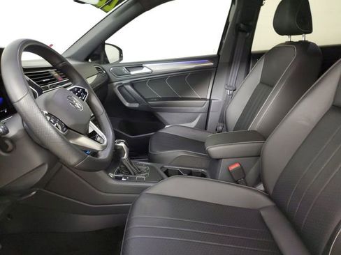 Used 2022 Volkswagen Tiguan SE R-Line FWD image 20
