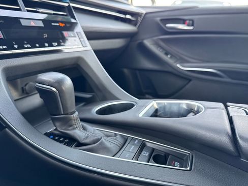 Used 2021 Toyota Avalon XSE image 24