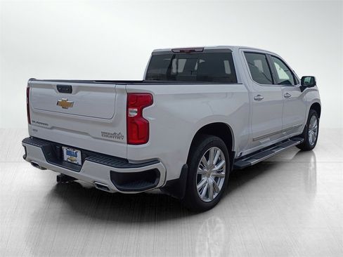 Used 2024 Chevrolet Silverado 1500 High Country w/ High Country Premium Package image 5