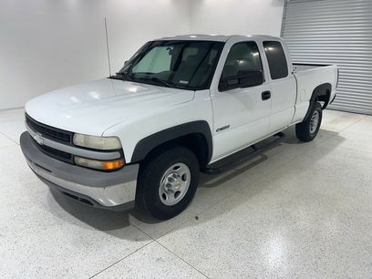Used 2000 Chevrolet Silverado 2500 W/T w/ Firm Ride Suspension Pkg
