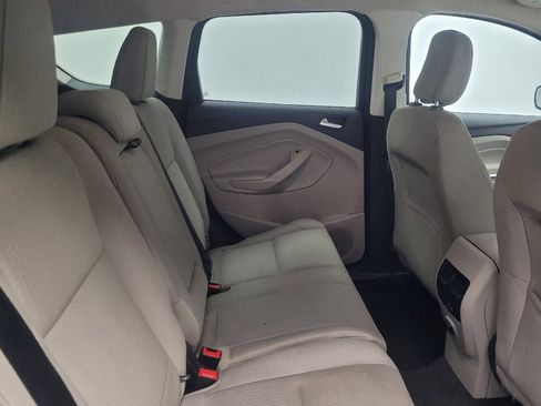 Used 2019 Ford Escape SE image 19