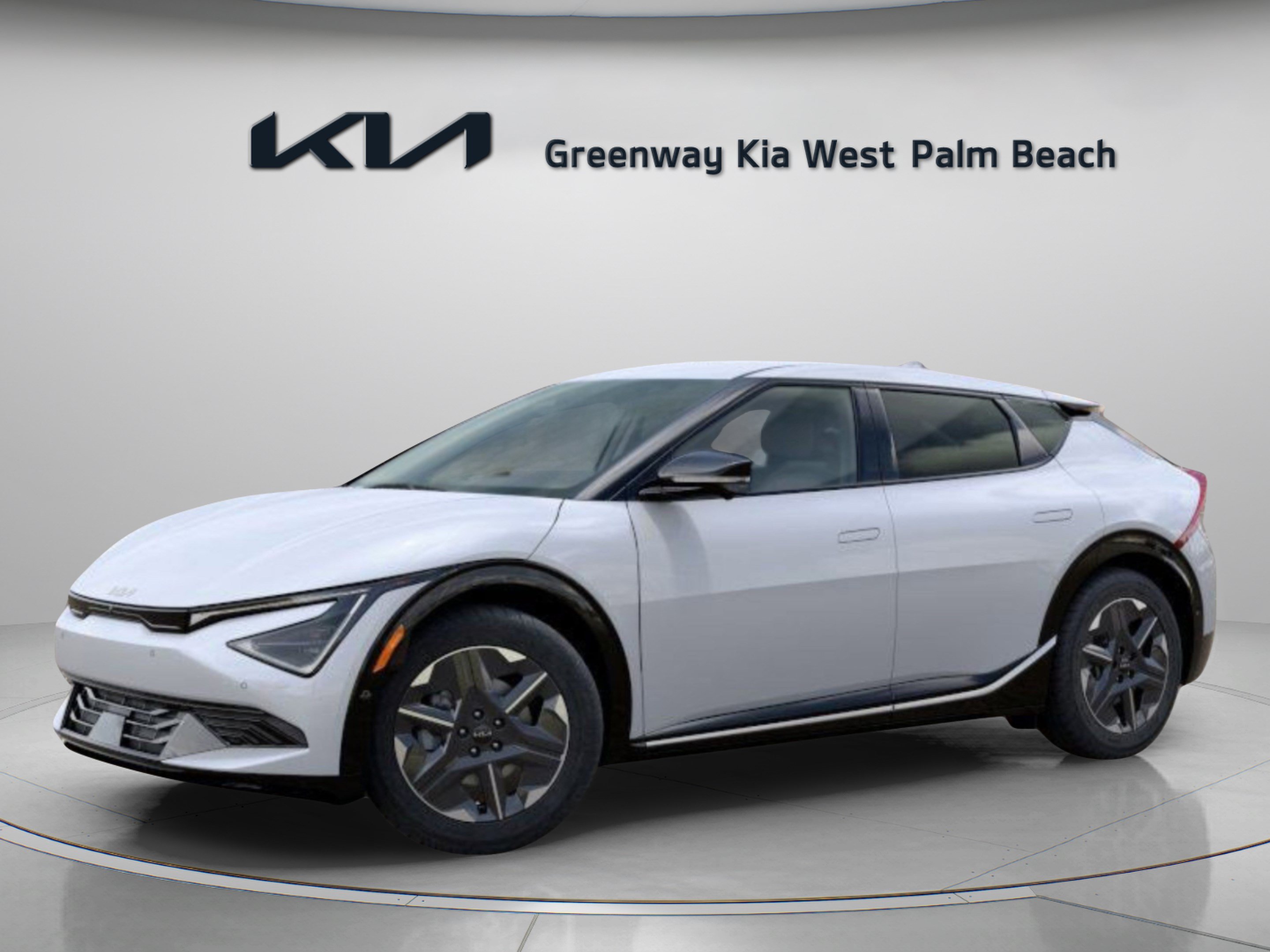 Used 2025 Kia EV6 Light w/ Light LR Technology Package RWD image 4