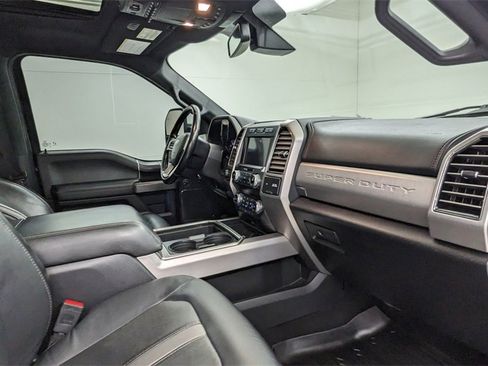 Certified 2019 Ford F450 Platinum w/ Platinum Ultimate Package image 41