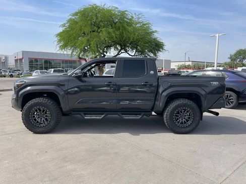 Used 2024 Toyota Tacoma TRD Sport w/ TRD Sport Premium Package image 7