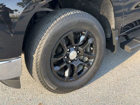 Used 2023 Chevrolet Silverado 1500 LT image 9