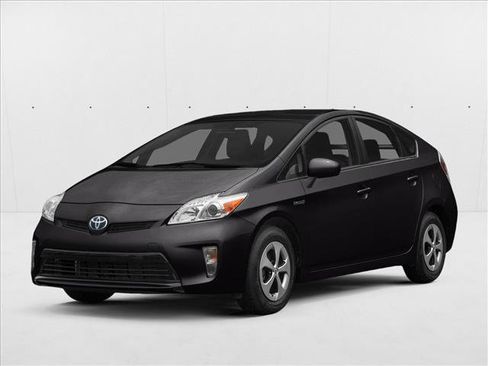 Used 2015 Toyota Prius Two FWD image 1