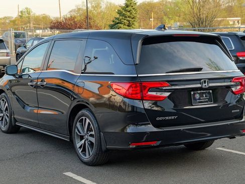 Used 2023 Honda Odyssey Touring image 5