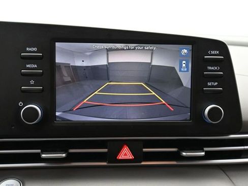 Used 2023 Hyundai Elantra Blue FWD image 19