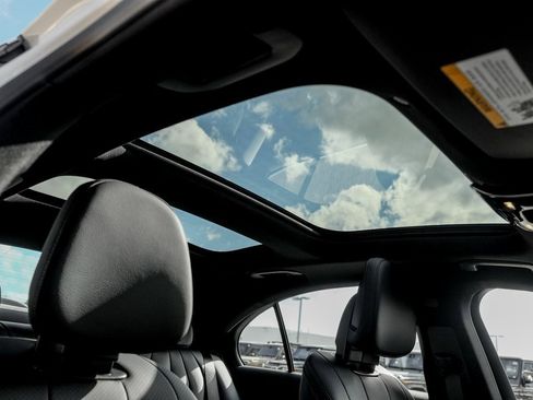 New 2026 Mercedes-Benz E 350 4MATIC Sedan image 23