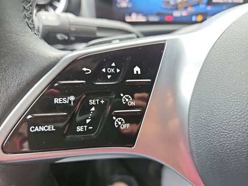 Used 2025 Mercedes-Benz CLA 250 4MATIC image 23